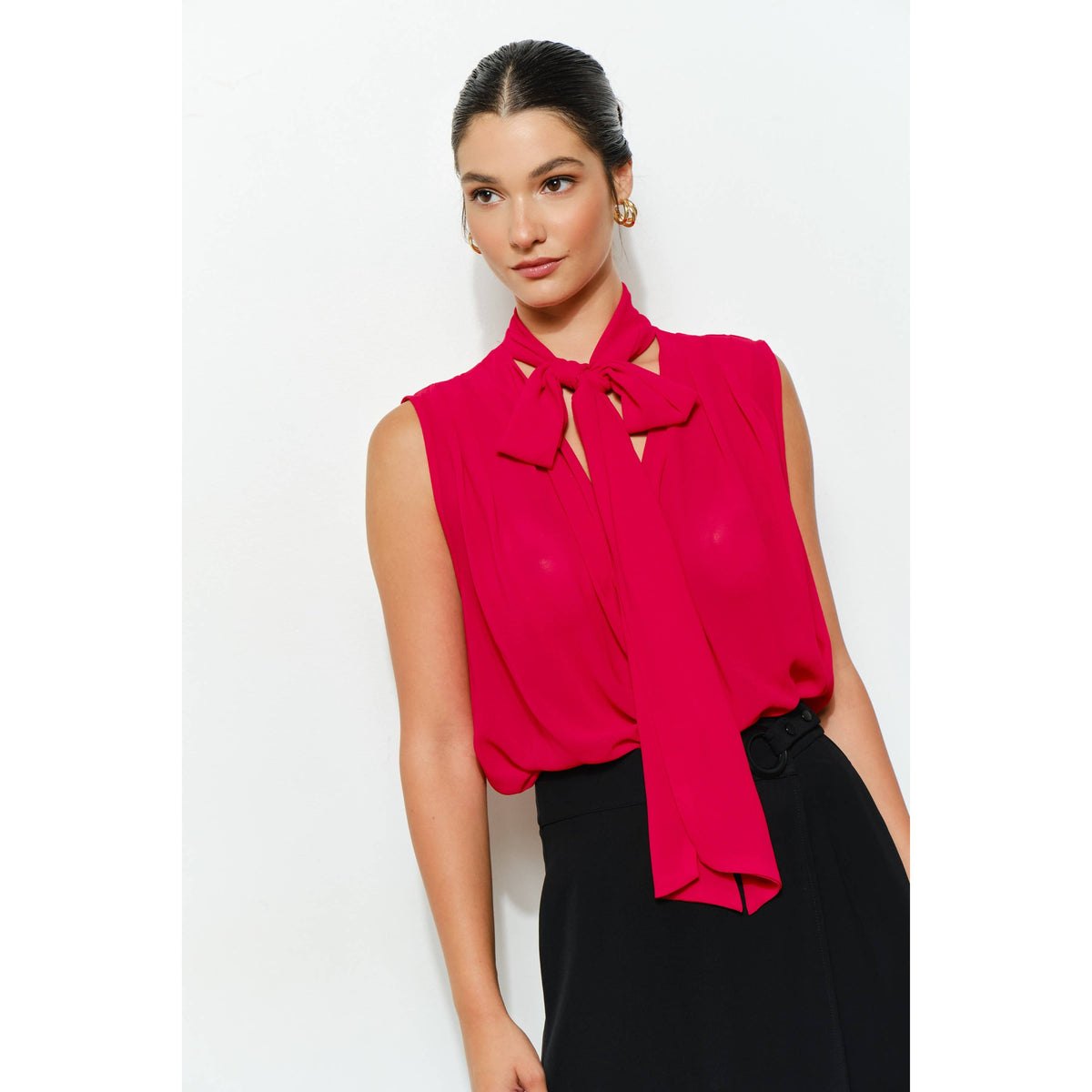 Tie-Neck Chiffon Sleeveless Blouse