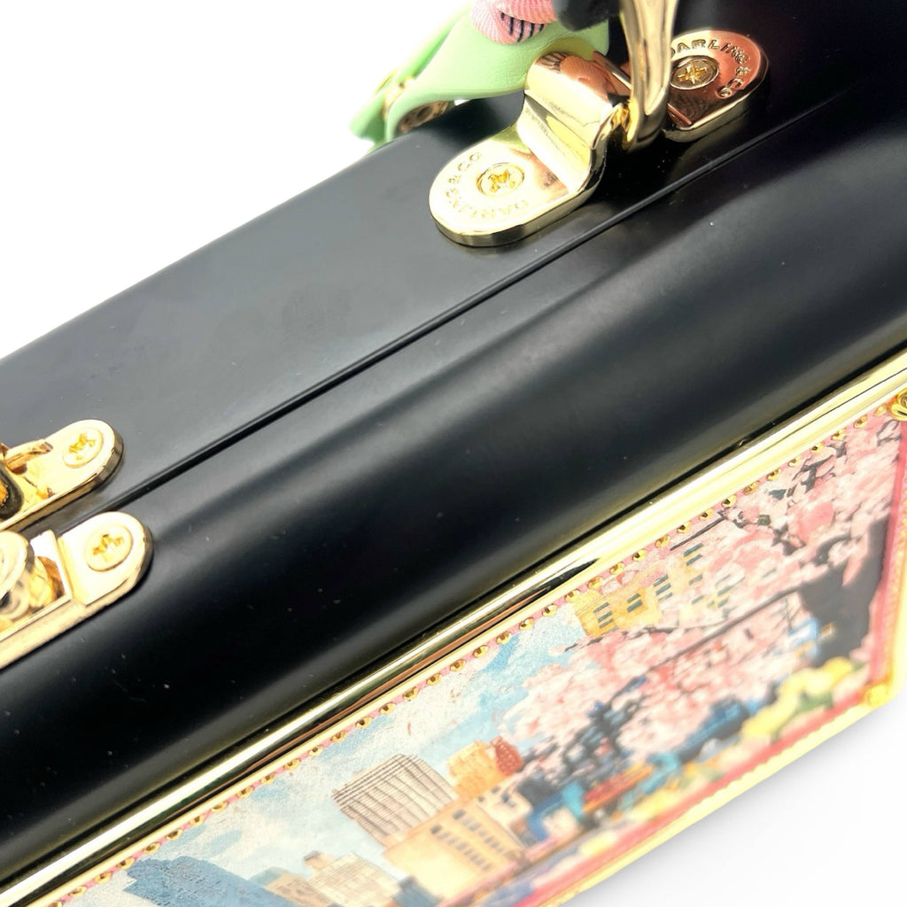 Big City in the Spring Bag
