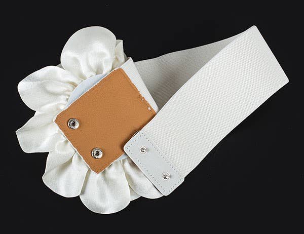 Elegant White Floral Dress Belt