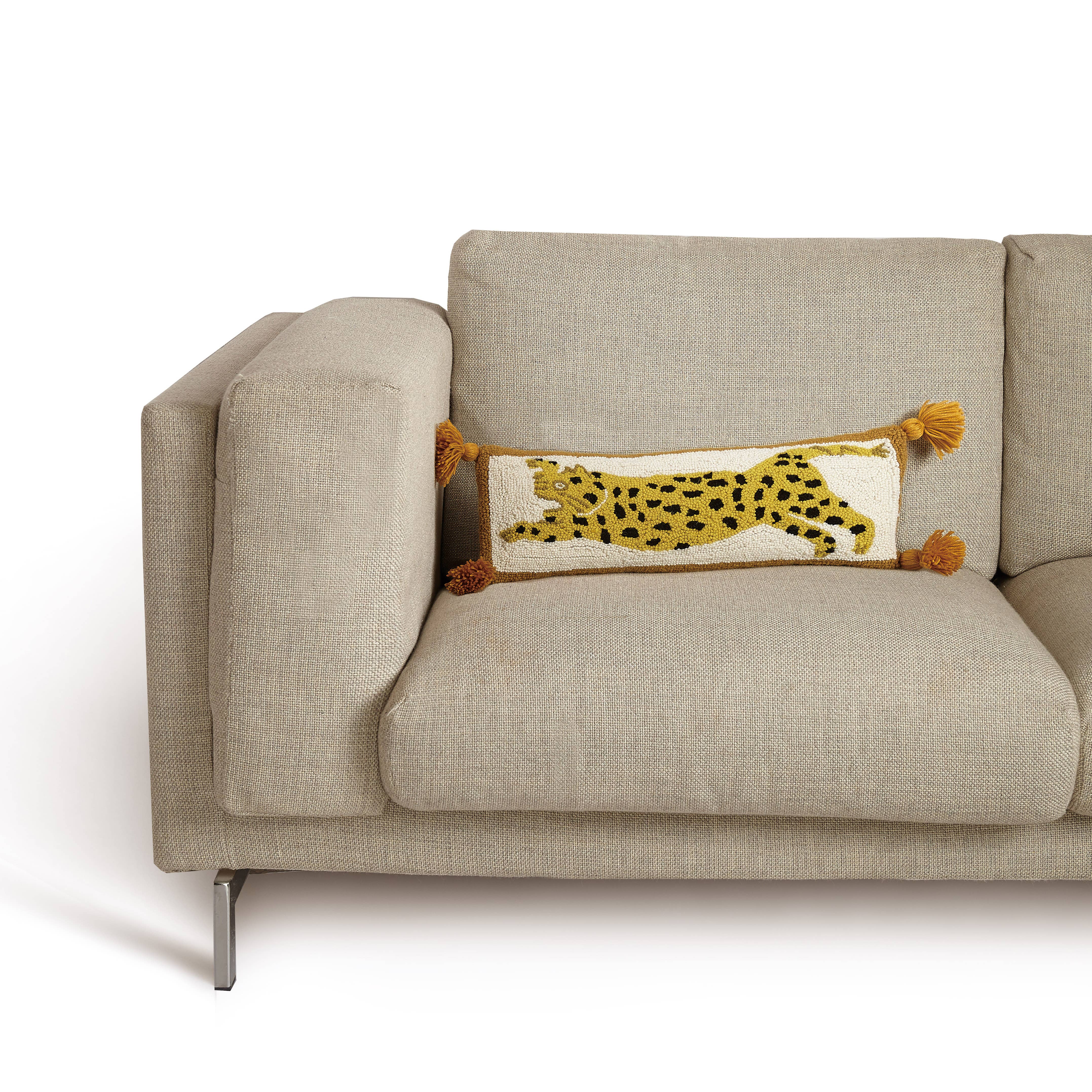 Chi Chi hook pillow
