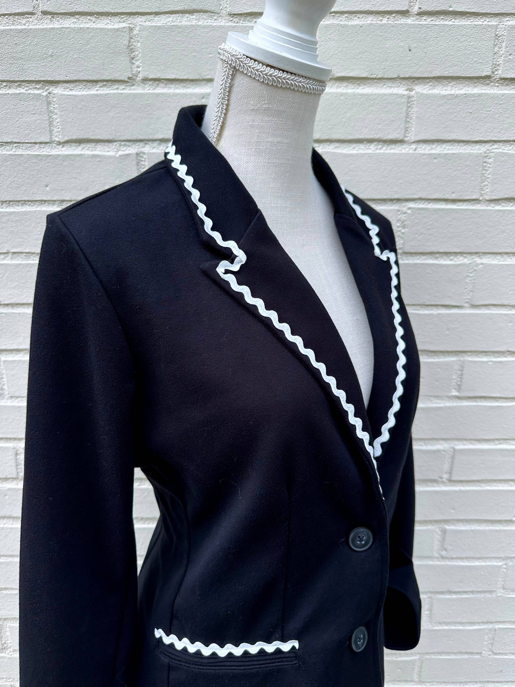 Dolly Ric Rac Knit Blazer