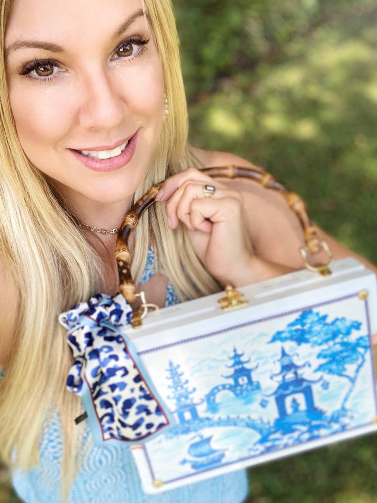 Pagoda Paradise Bag