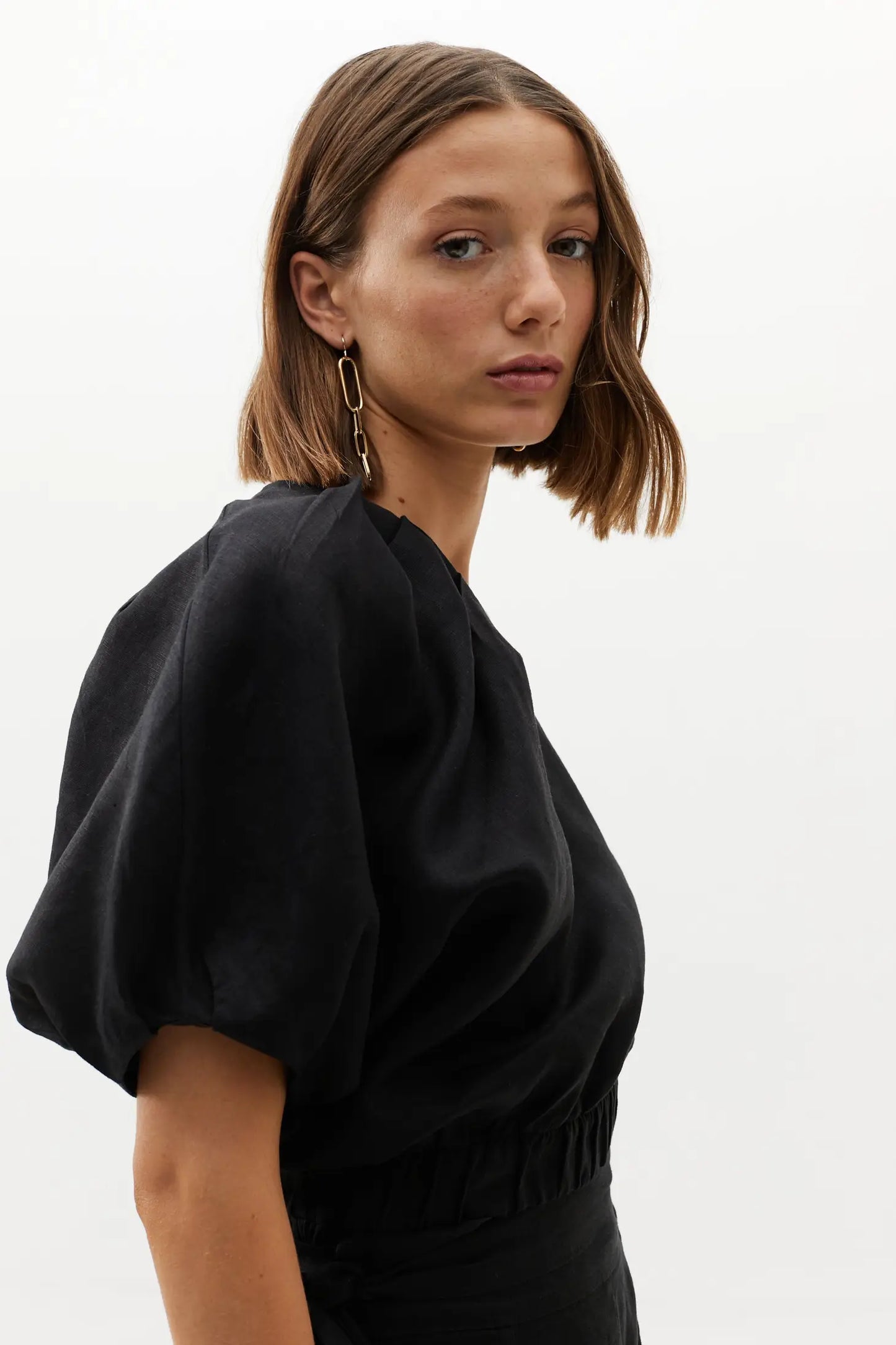 Black Tulip Linen Top